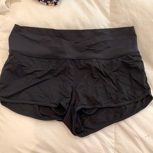 Lululemon running short